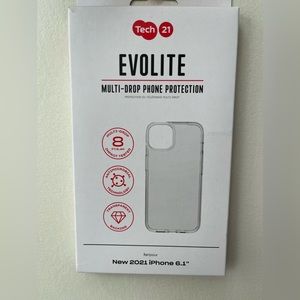 Tech21 Evolite iPhone 14 Case | Clear